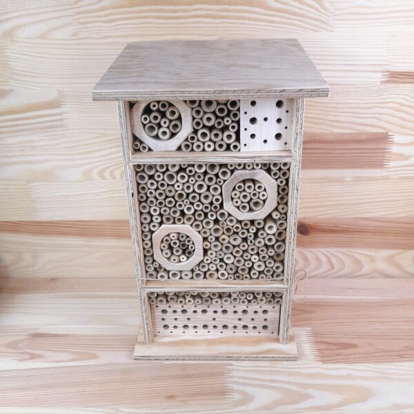 Wildbienen-Nisthilfe rechteckig gross