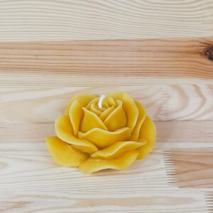 Rosenkerze gross in drei verschiedenen Farben