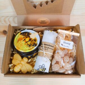 Geschenk-Karton "Tanne" gefüllt