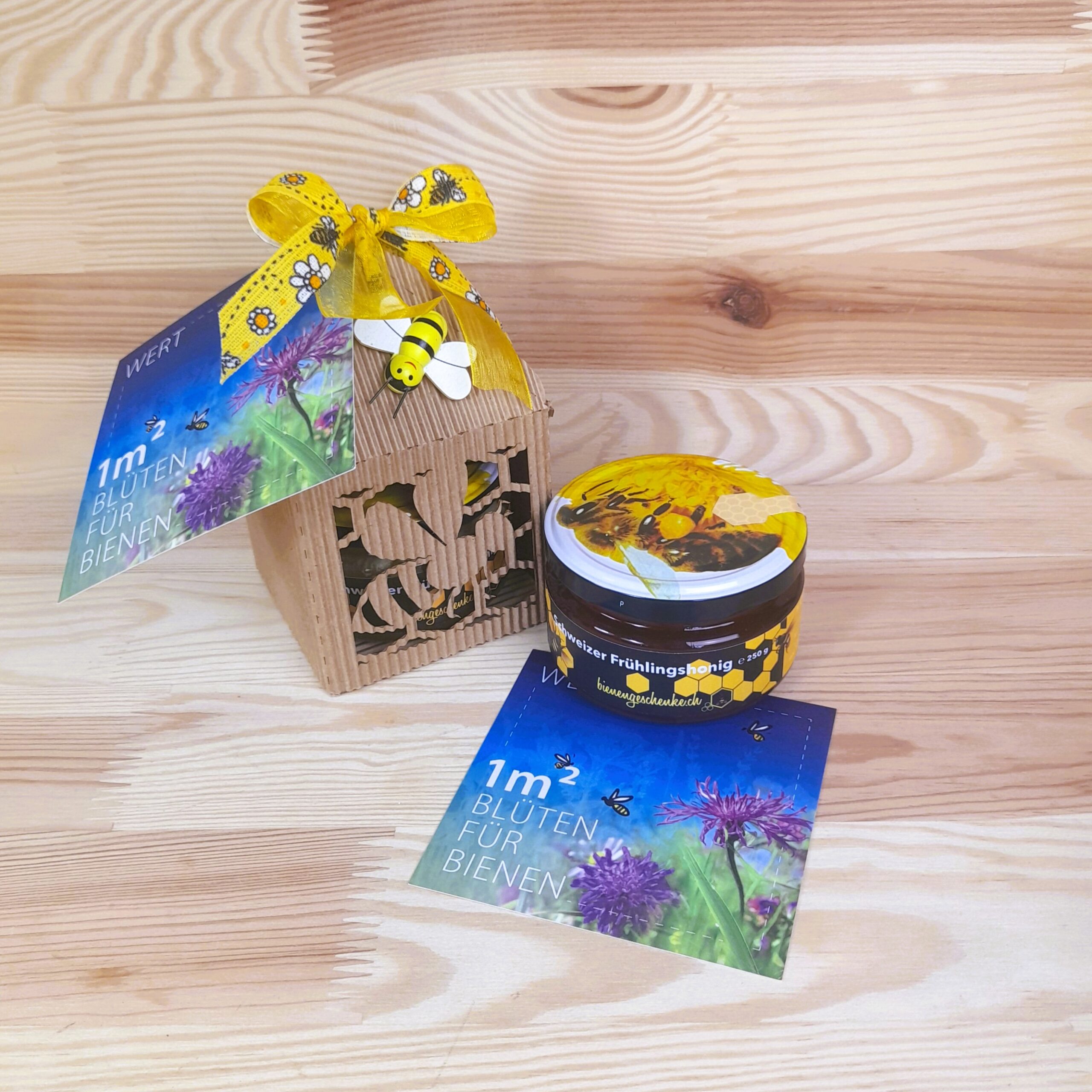 Bienenkarton mit Wert-Bon Blühfläche und 250 g Honig – Bild 2